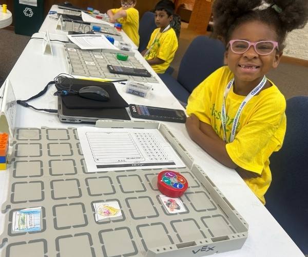 Minecraft-Bots-Girl-Robotics-Summer-Camp